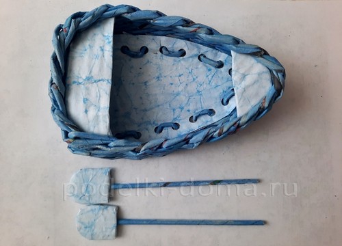 Лодочка-конфетница из бумажной лозы