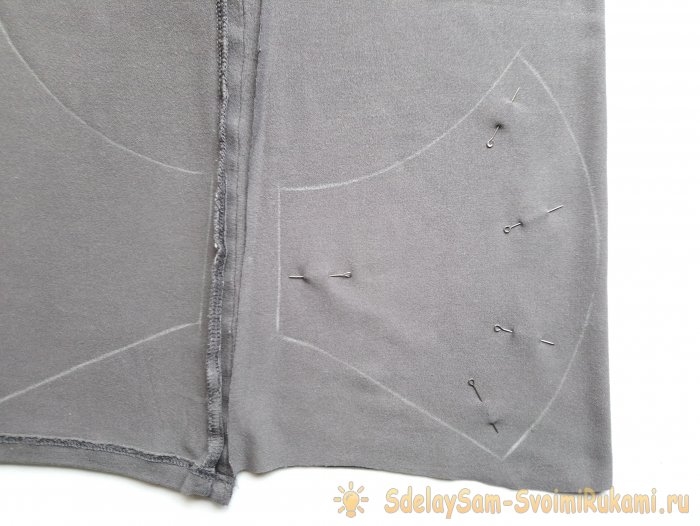 Подробный мастер-класс по изготовлению легкой удобной маски из футболки