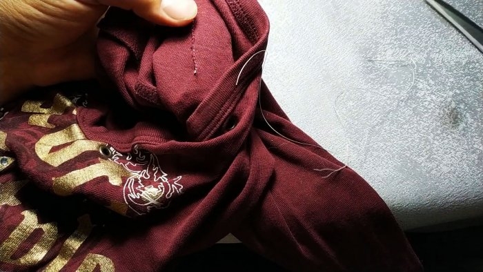 Как незаметно и аккуратно зашить дырку в одежде