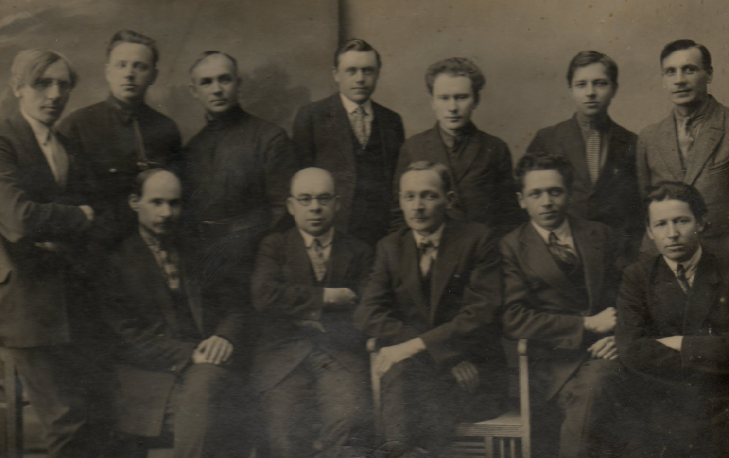 «Гэта крык, што жыве Беларусь!». Дзень памяти народного песняра Янки Купалы — настоящего отца белорусской нации «Гэта крык, што жыве Беларусь!». Дзень памяти народного песняра Янки Купалы — настоящего отца белорусской нации